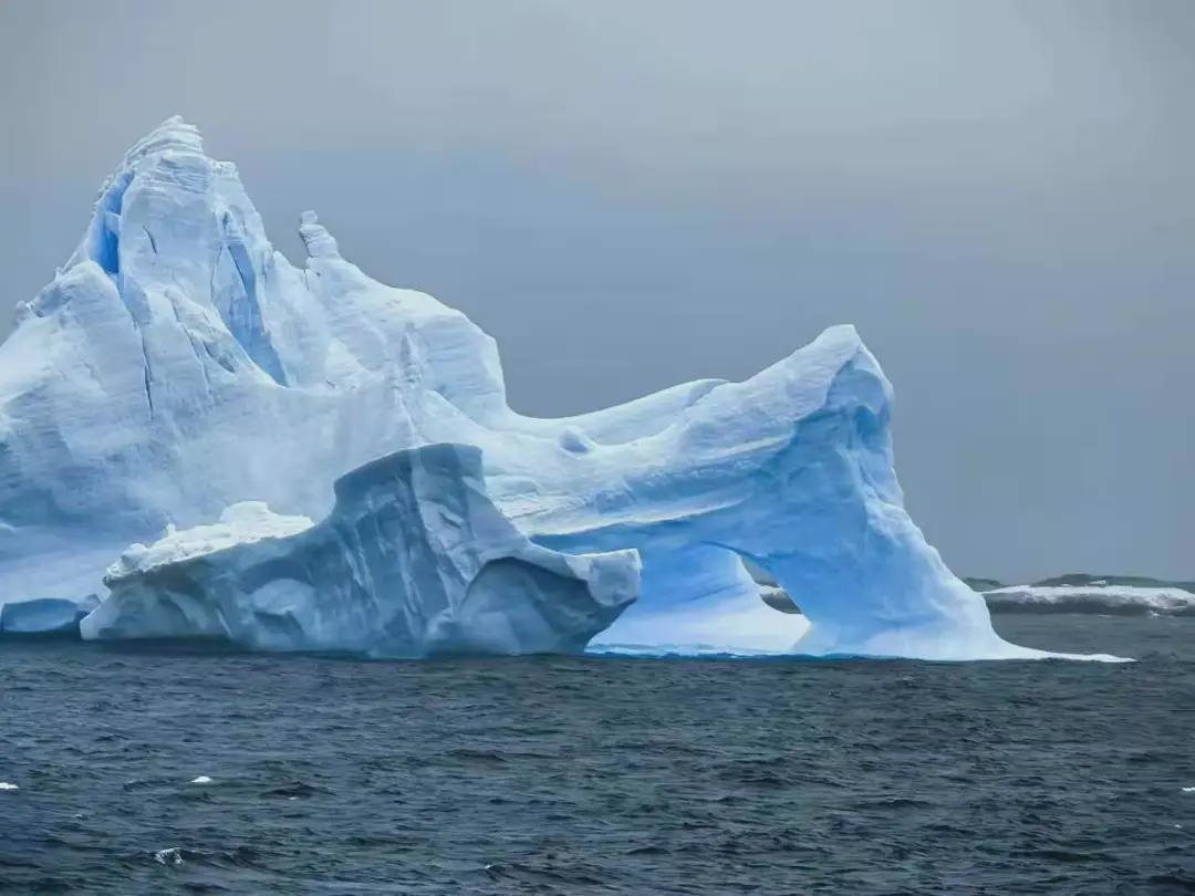 6686体育官网-刚下飞机行李就没了！杭州姑娘花10多万去南极旅游却崩溃：衣物全靠借